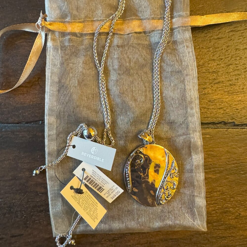 Chicos reversible oval pendant w/36"chain